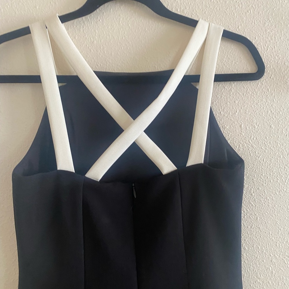 Lauren Ralph Lauren black sheath with Criss Cross white straps - Sz6